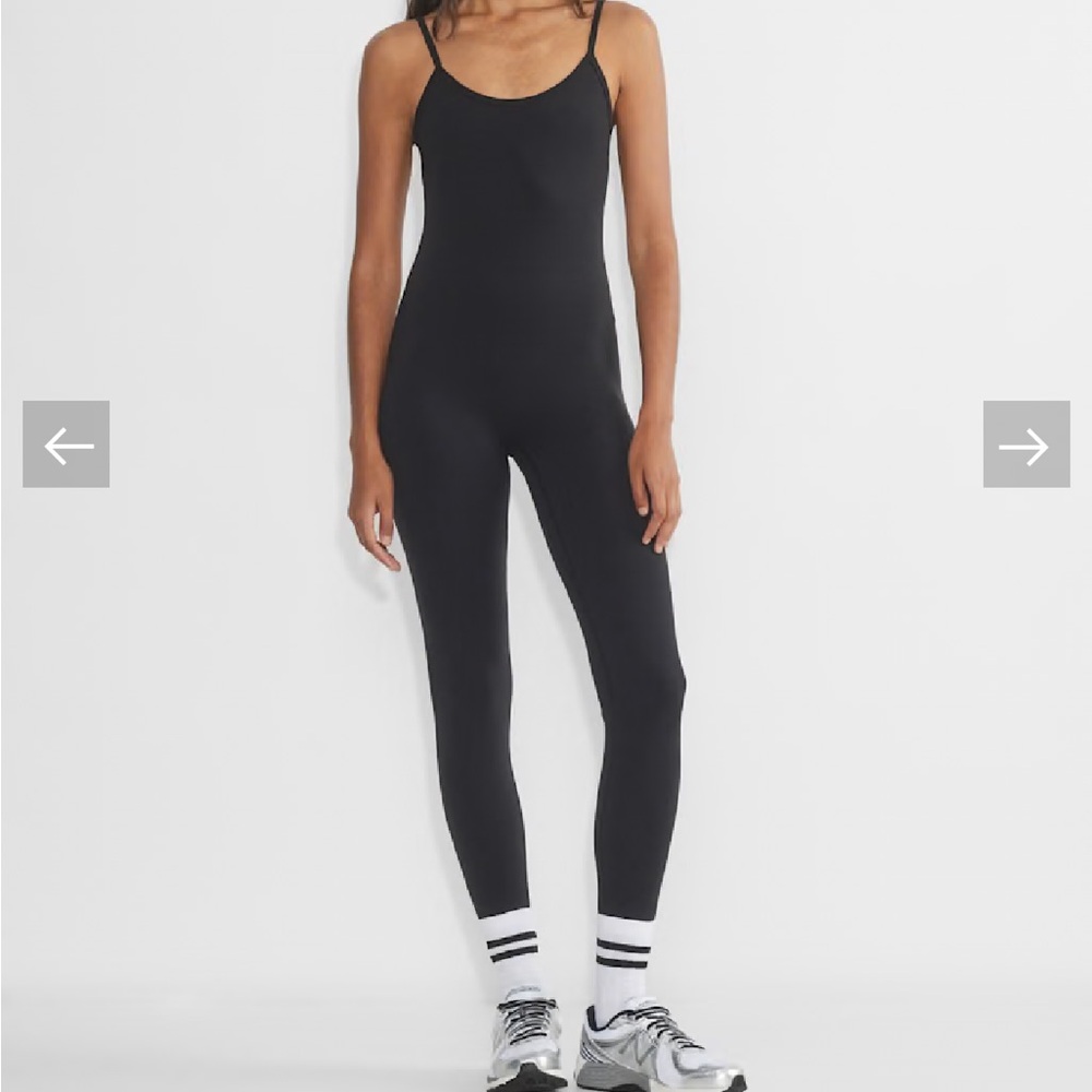 Aritzia Black Jumpsuit Sleek Streamlined Fit - Wilfred Free